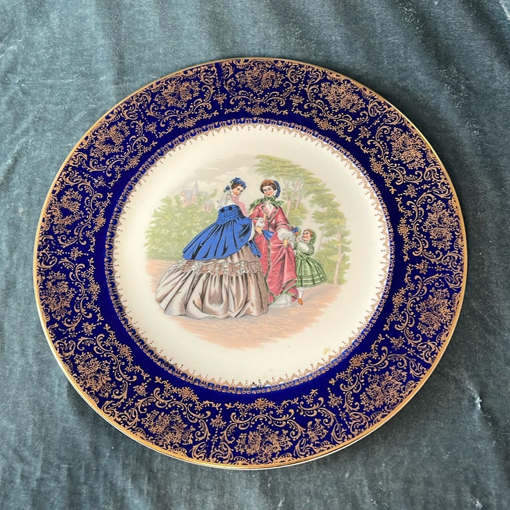 VTG 23 karat gold Imperial Victoria Plate